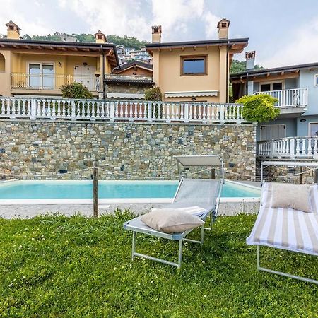 La Dolce Vita - Vista Lago E Piscina Parzanica Eksteriør billede