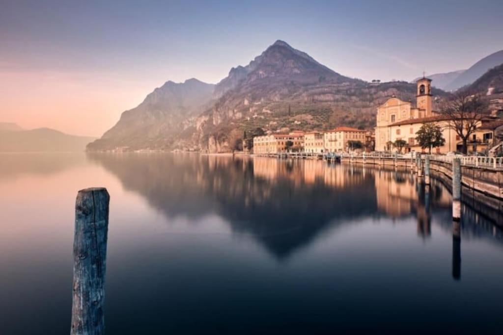 La Dolce Vita - Vista Lago E Piscina Parzanica Eksteriør billede